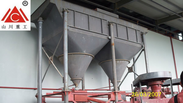 高效斜管濃密箱現(xiàn)場